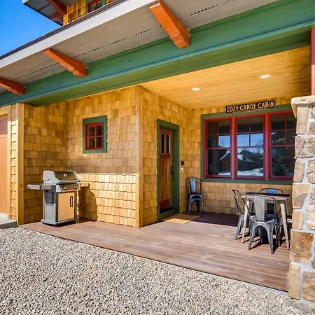 Pet-Friendly Cabin In The Heart Of Grand Lake!